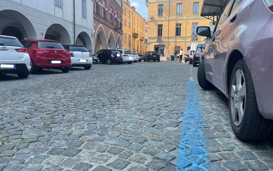 Nel mese di agosto i parcheggi blu restano a pagamento